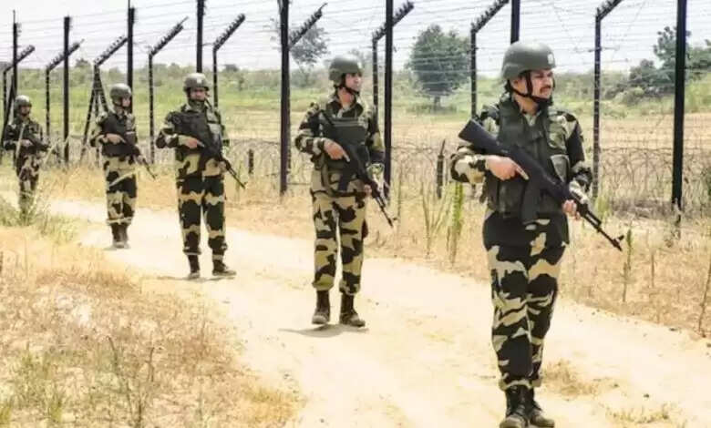 गुजरात के नडाबेट-सुईगाम सीमा क्षेत्र में पाकिस्तानी संदिग्ध ने घुसपैठ की कोशिश की, बीएसएफ जवानों ने बड़ी साजिश नाकाम