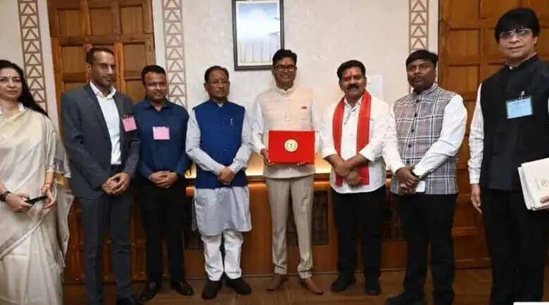 वित्त मंत्री चौधरी ने पत्रकारों के लिए बड़ी घोषणाएं, पत्रकार सम्मान निधि हुई दोगुनी