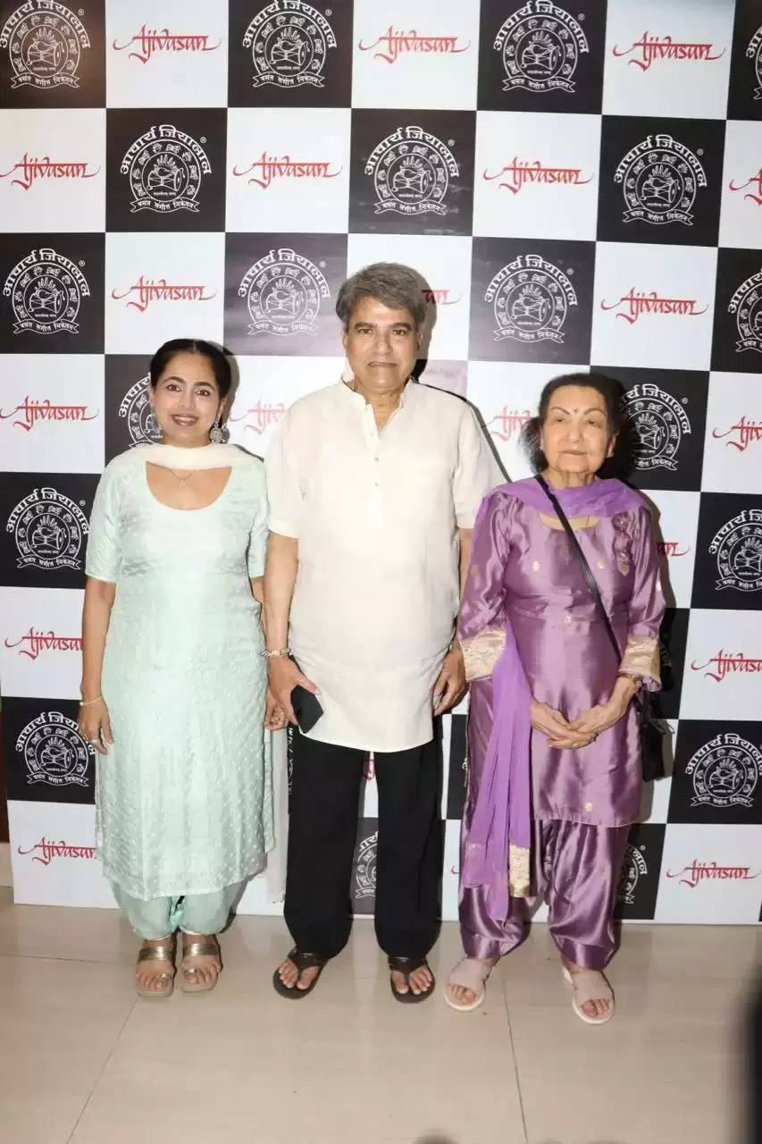 Suresh wadkar and Padma wadkar ‘s Ajivasan Teachers’ Remarkable Dedication on World Autism Day. ​​​​​​​