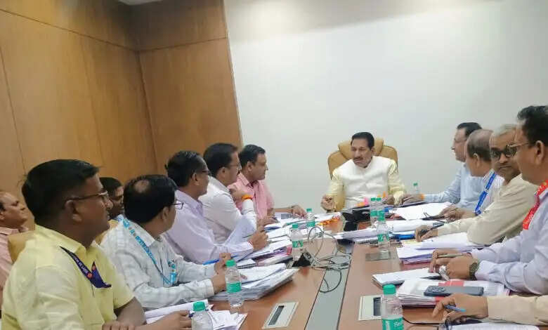 नकली बीज और नरवाई जलाने पर हो सख्त कार्रवाई : कृषि मंत्री कंषाना