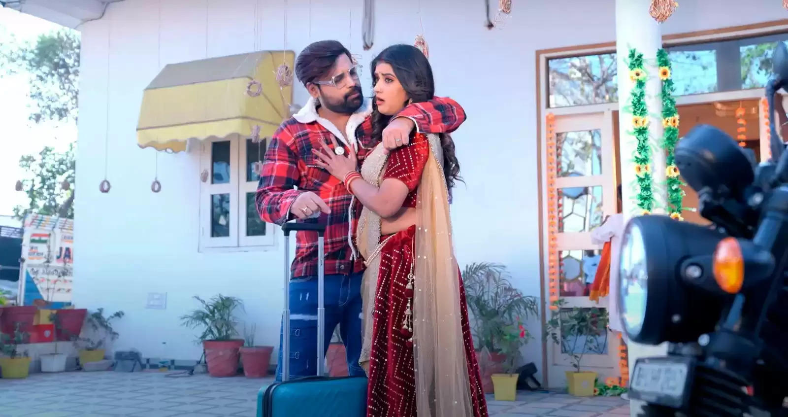 सुपर स्टार राकेश मिश्रा और शिवानी सिंह का नया धमाका,रिलीज के साथ वायरल हुआ गाना "सावत के दीवाना"