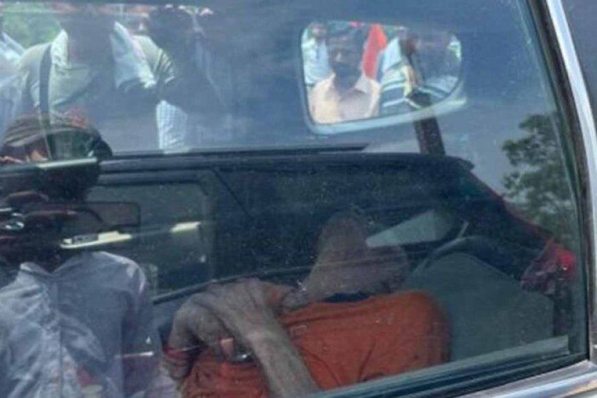 परिवार-ताजमहल-देखने-गया,-बुजुर्ग-को-कार-में-हाथ-पैर-बांधकर-छोड़-गए