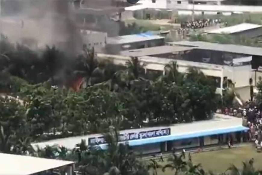 ढाका-में-वायुसेना-का-विमान-स्कूल-पर-क्रैश,-कई-मौतों-की-आशंका