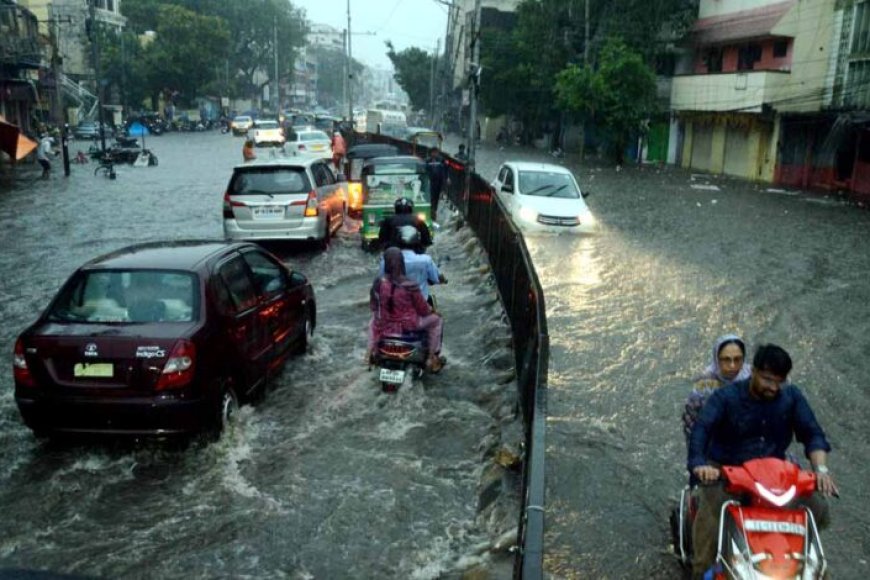 यूपी-में-सोमवार-को-भारी-बारिश-का-अलर्ट,-आज-बदलेगा-मौसम-का-मिजाज,-जारी-हुए-पूर्वानुमान