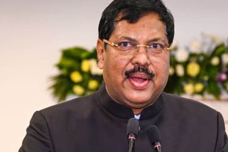 जजों-को-टारगेट-करना-बना-ट्रेंड,-cji-गवई-ने-न-माफी-न-याचिका-वापसी-की-दी-इजाजत