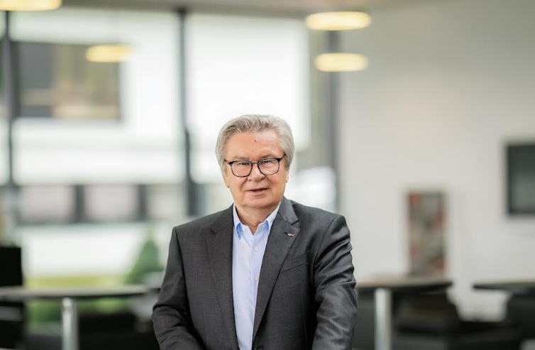 entrepreneur-prof.-klaus-fischer’s-75th-birthday