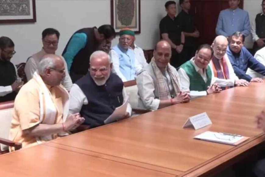 सीपी-राधाकृष्णन-ने-उपराष्ट्रपति-पद-के-लिए-भरा-नामांकन,-नामांकन-पत्र-पर-पीएम-मोदी-के-हस्ताक्षर