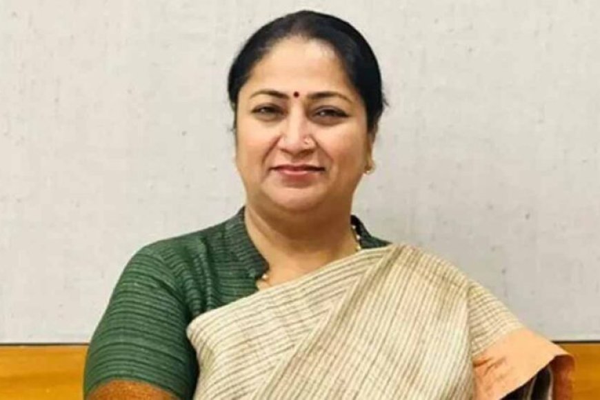 aap-ने-उठाया-नया-आरोप,-रेखा-गुप्ता-सरकार-पर-तिरंगा-घोटाले-का-शिकंजा