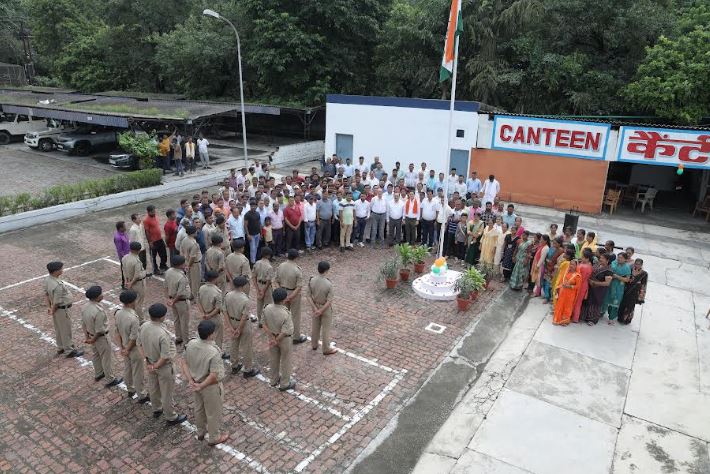 moglix-marks-independence-day-by-making-khatema-fibres-a-safer,-more-progressive-workplace