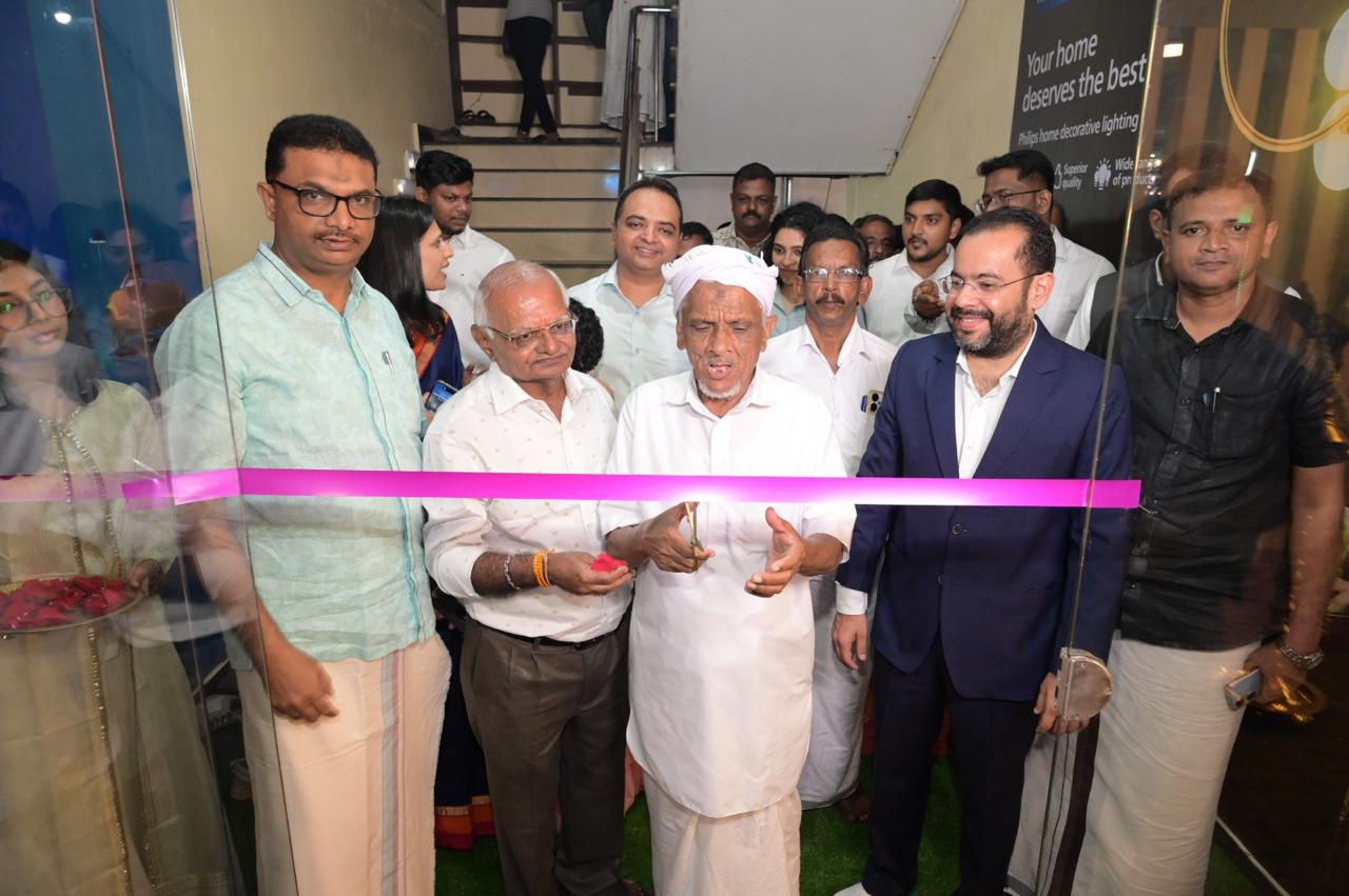 signify-inaugurates-philips-smart-light-hub-in-malappuram,-kerala