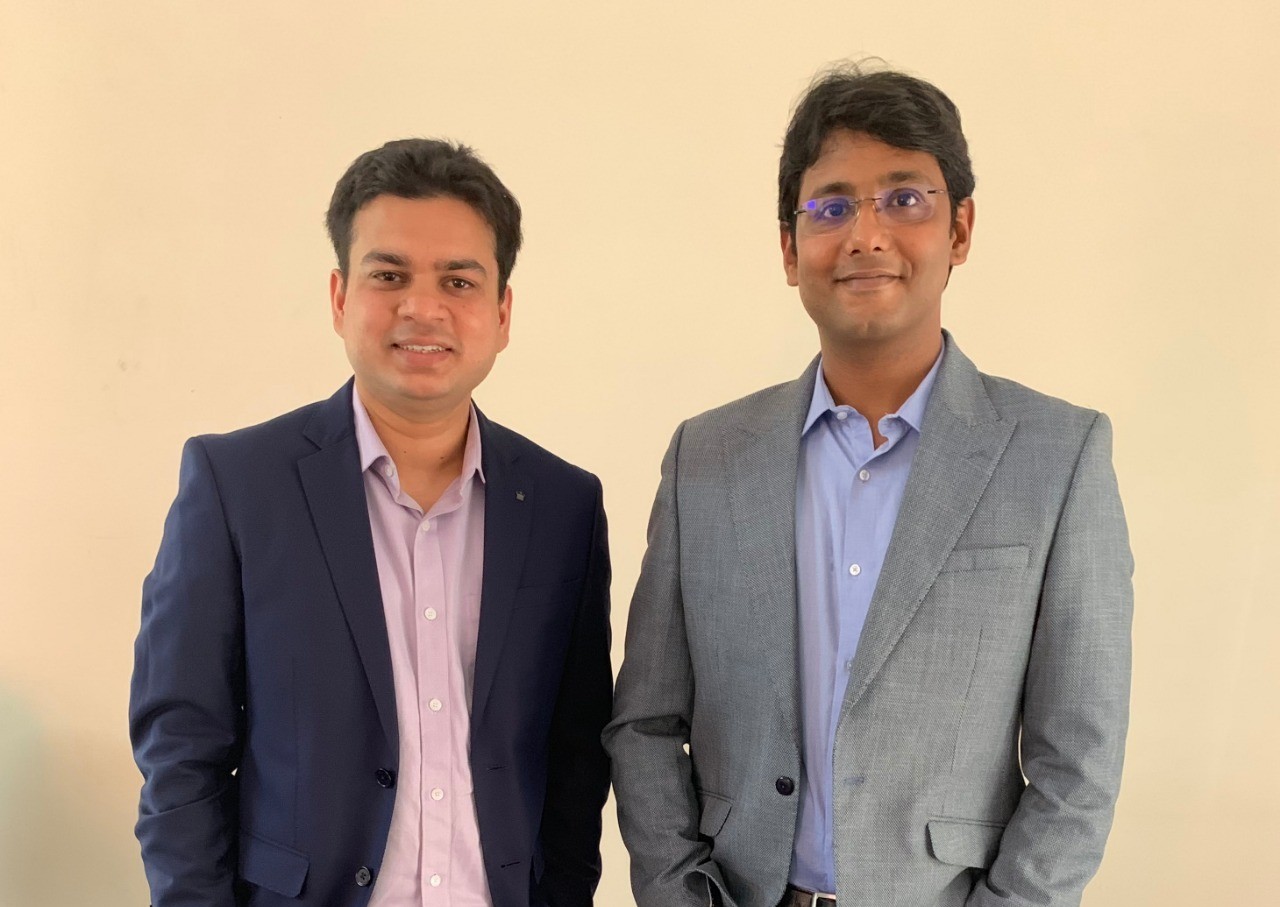 refrens-launches-embedded-invoicing-&-accounting-suite,-cutting-back-office-overhead-by-90%