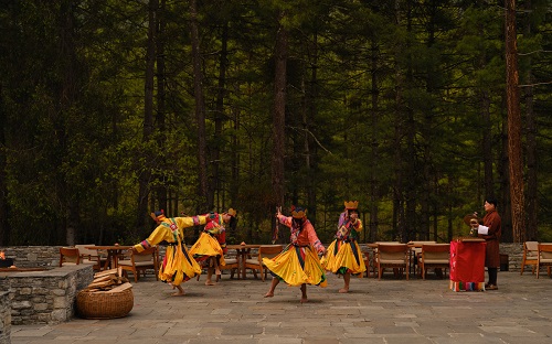 10-luxurious-escapes-to-celebrate-the-festive-season-2025