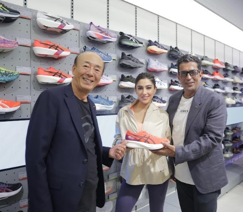 asics-takes-over-dlf-mall-of-india-with-sara-ali-khan-to-launch-its-first-coco-store
