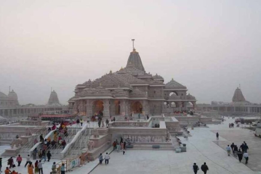 राम-मंदिर-में-30-मिनट-के-शुभ-मुहूर्त-पर-पीएम-मोदी-करेंगे-ध्वजारोहण,-काशी-से-पहुँचा-विद्वानों-का-दल