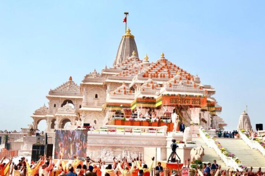 अयोध्यावासियों-ने-जयश्रीराम,-जय-जय-हनुमान-के-जयकारे-संग-पुष्पवर्षा-से-प्रधानमंत्री-का-किया-स्वागत