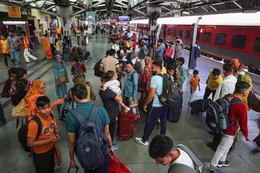 aap-का-आरोप:-भाजपा-ने-ट्रेन-टिकट-देकर-वोटर्स-को-भेजा-बिहार,-बढ़ी-बंपर-वोटिंग