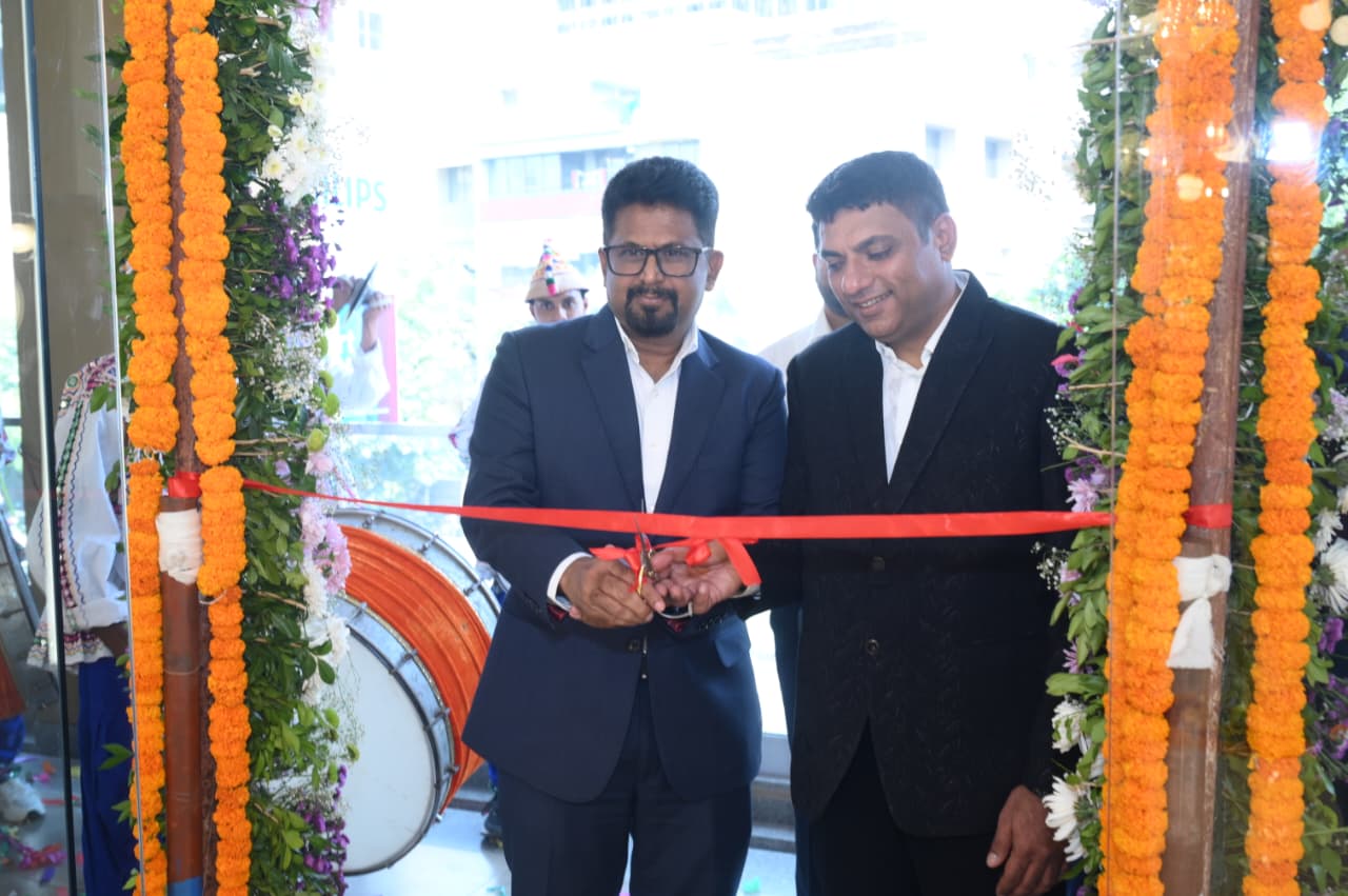 signify-inaugurates-philips-smart-light-hub-in-ahmedabad,-gujarat