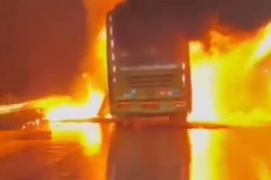 मक्का-से-मदीना-जा-रही-बस-टैंकर-से-टकराई,-42-भारतीय-जिंदा-जले,-सऊदी-अरब-में-बड़ा-हादसा