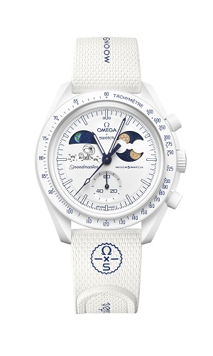 just-like-snowflakes-no-two-the-same:-mission-to-earthphase-–-moonshine-gold-gets-a-winter-makeover